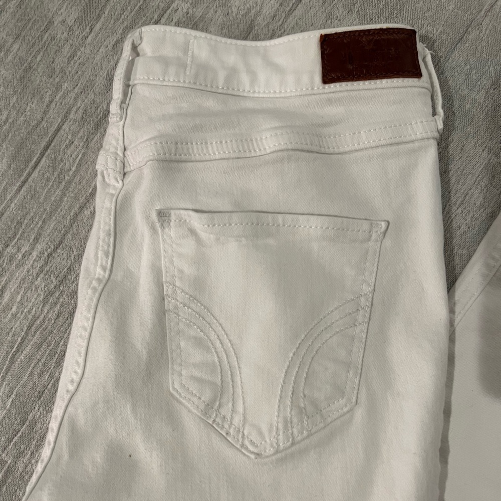 Hollister High Rise Super Skinny classic stretch white Jeans Size 5 5R / W27 L30